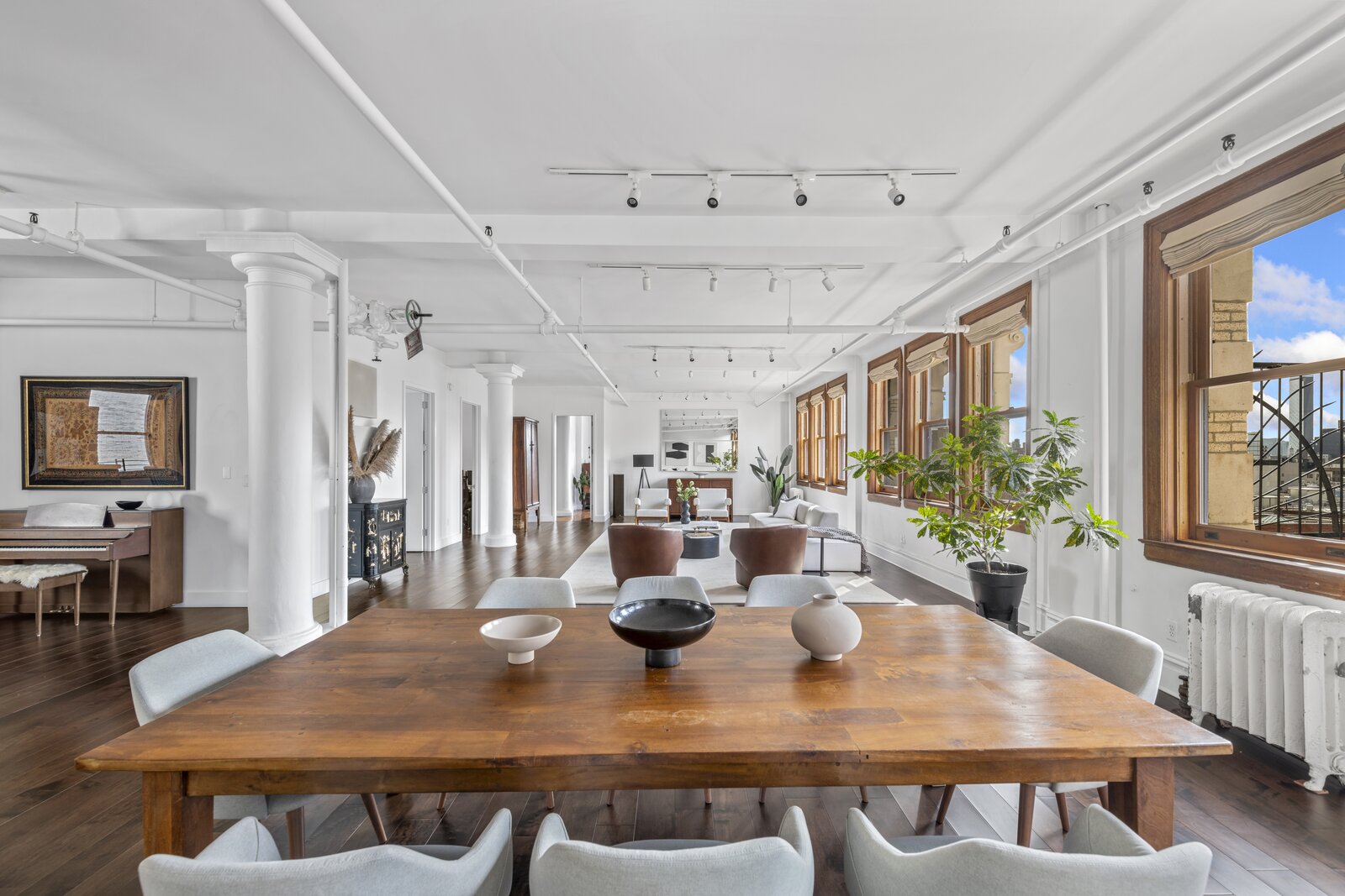 Photo 1 of 14 in A Sprawling, Sun-Drenched Loft in NYC's Noho by Luxury ...