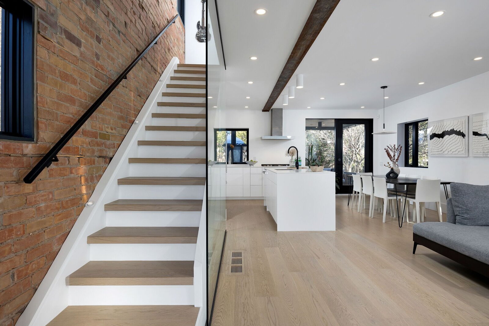 Photo 3 of 12 in A Scandinavian-Inspired Estate in Toronto’s Most ...