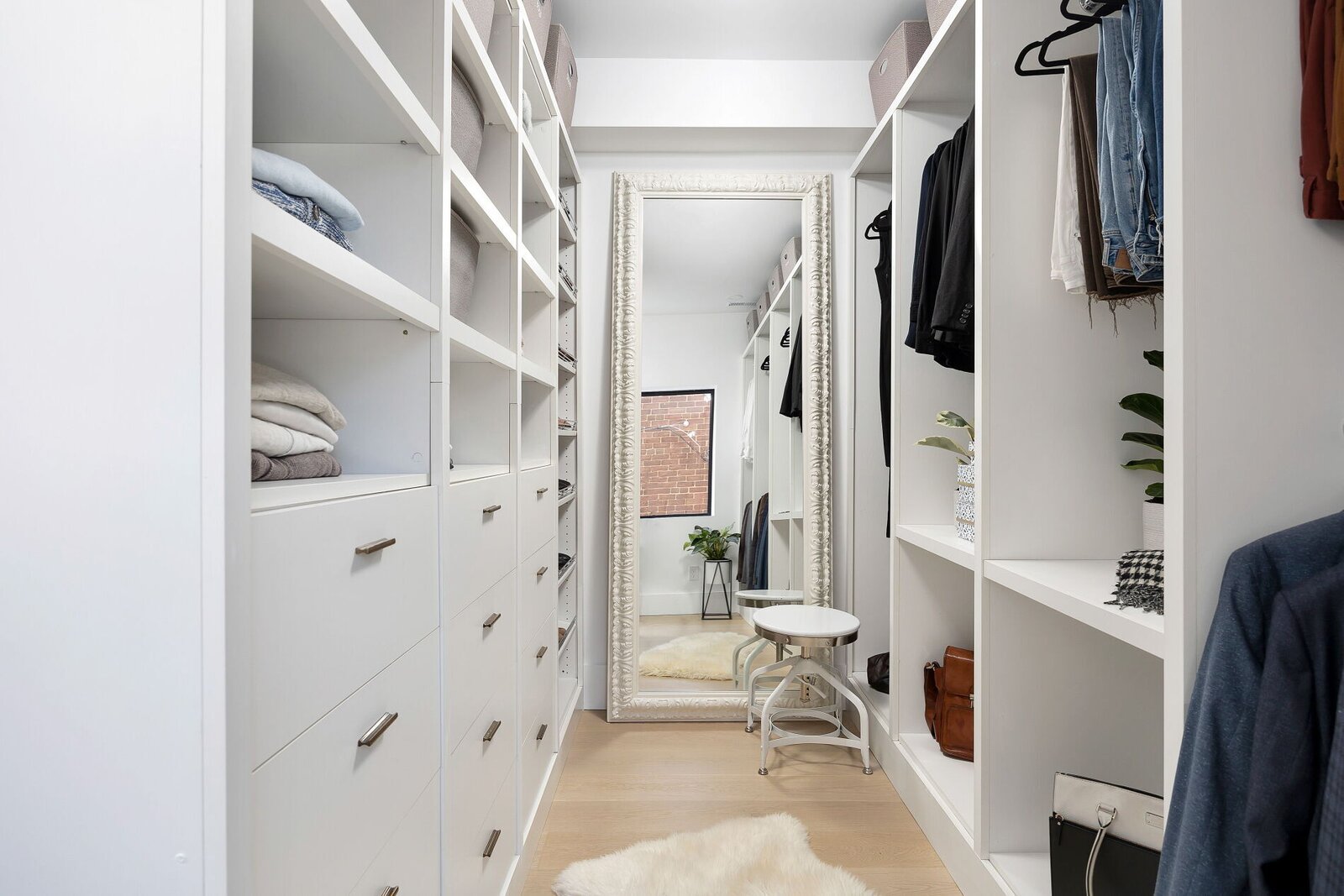 Photo 11 of 12 in A Scandinavian-Inspired Estate in Toronto’s Most ...