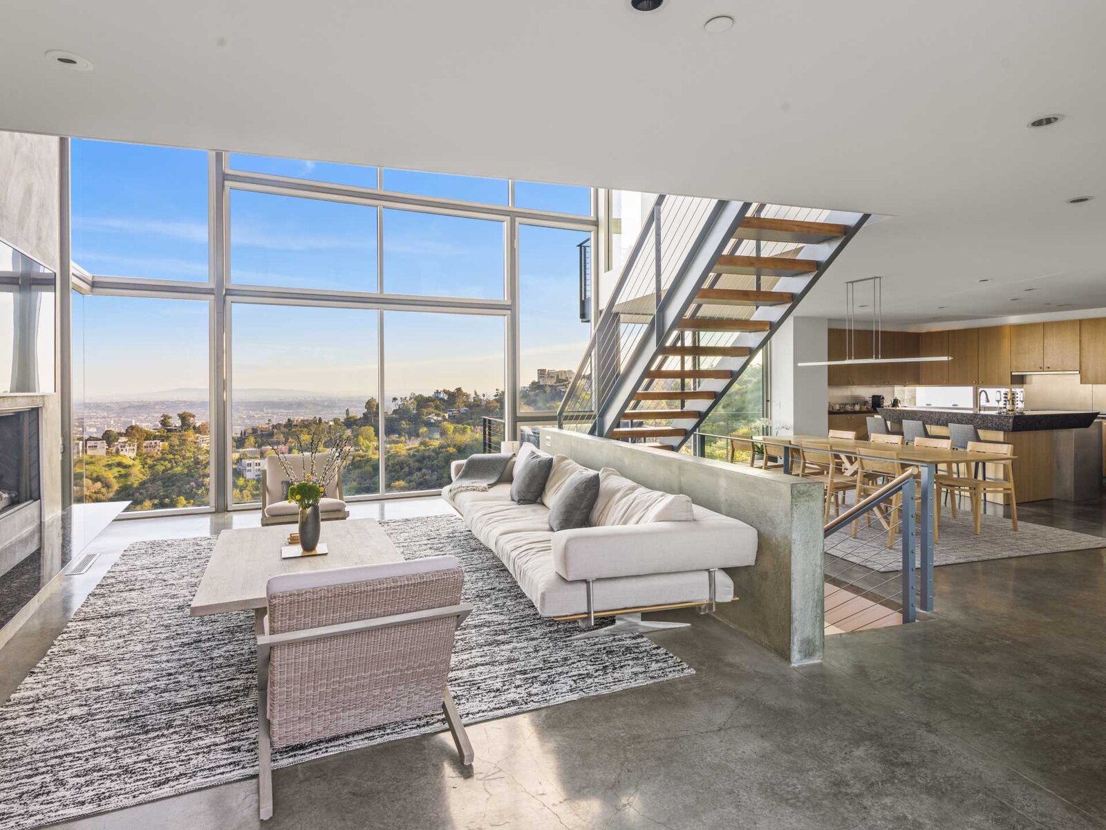 Photo 7 of 39 in Luxury Retreat with Sweeping City Views Available for