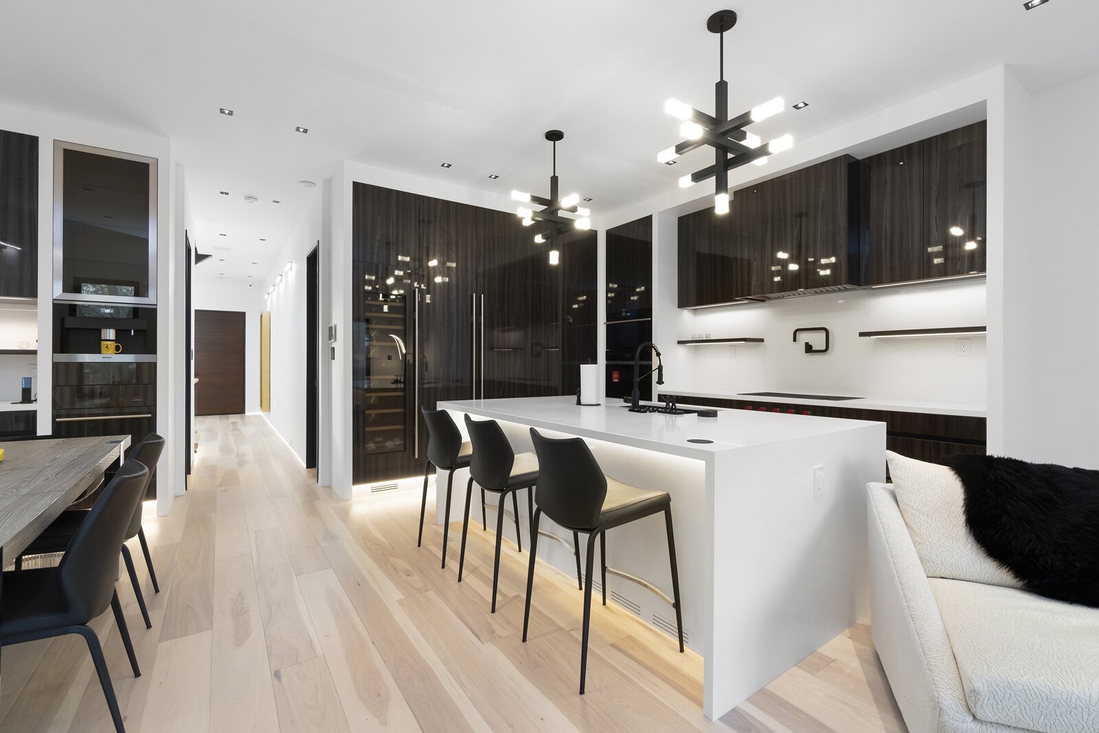 View of Photo 4 of 11 in Luxury Living in Toronto’s Most Affluent Neighborhood ...