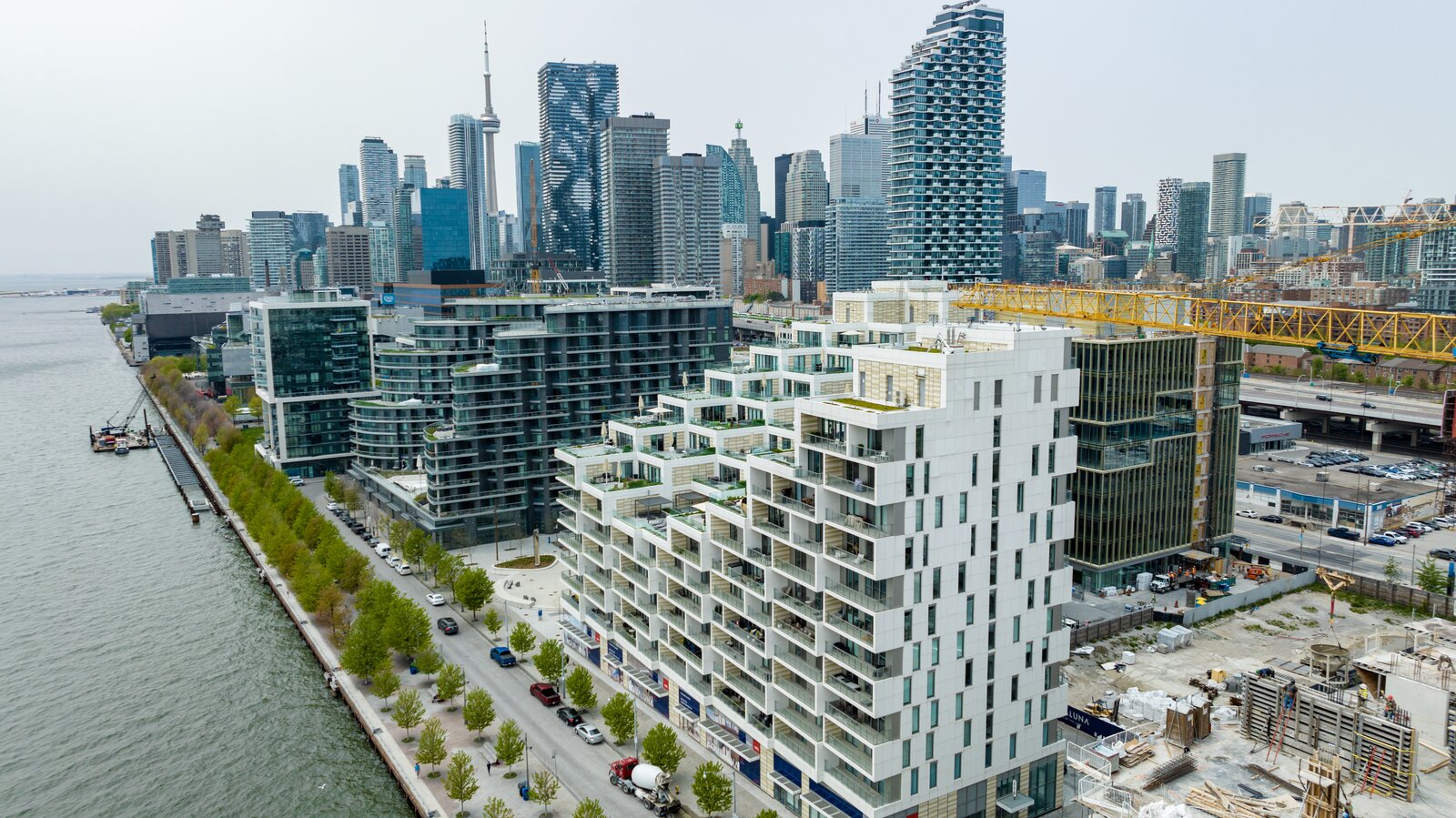 Photo 1 of 14 in Lavish Grand Penthouse Overlooking Lake Ontario Lists ...