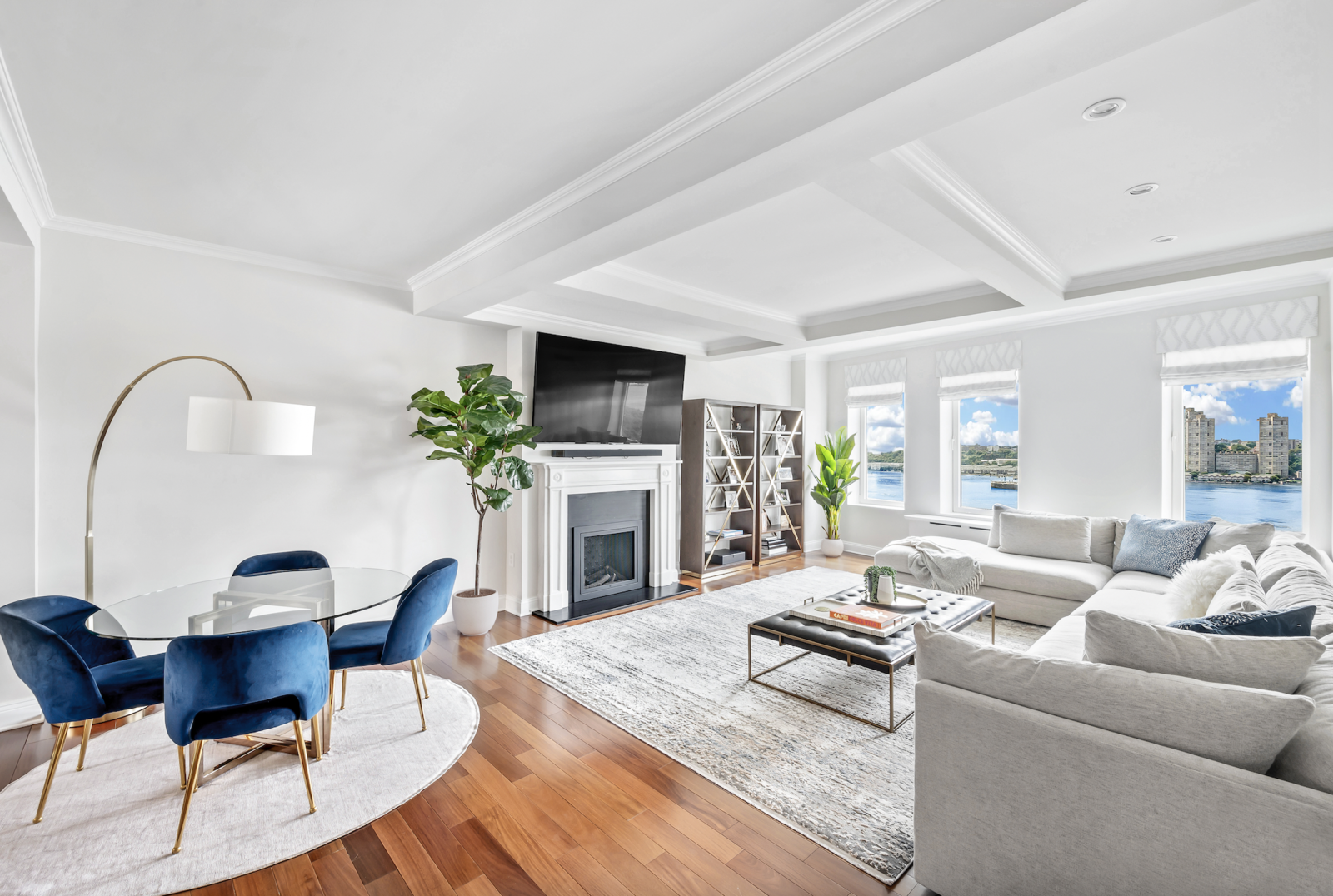 A closer look at Manhattan Luxury Living At Its Finest