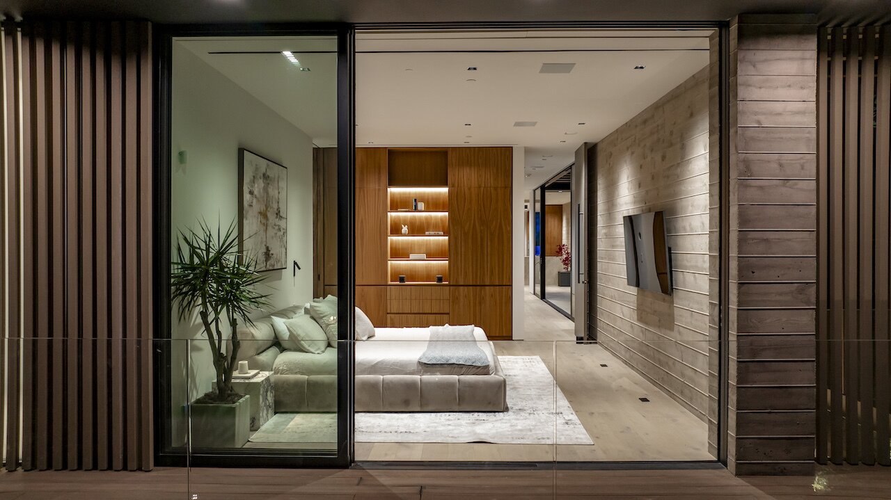 View of This Luxury Container Home on the Beach is Breaking the ... - Facebook