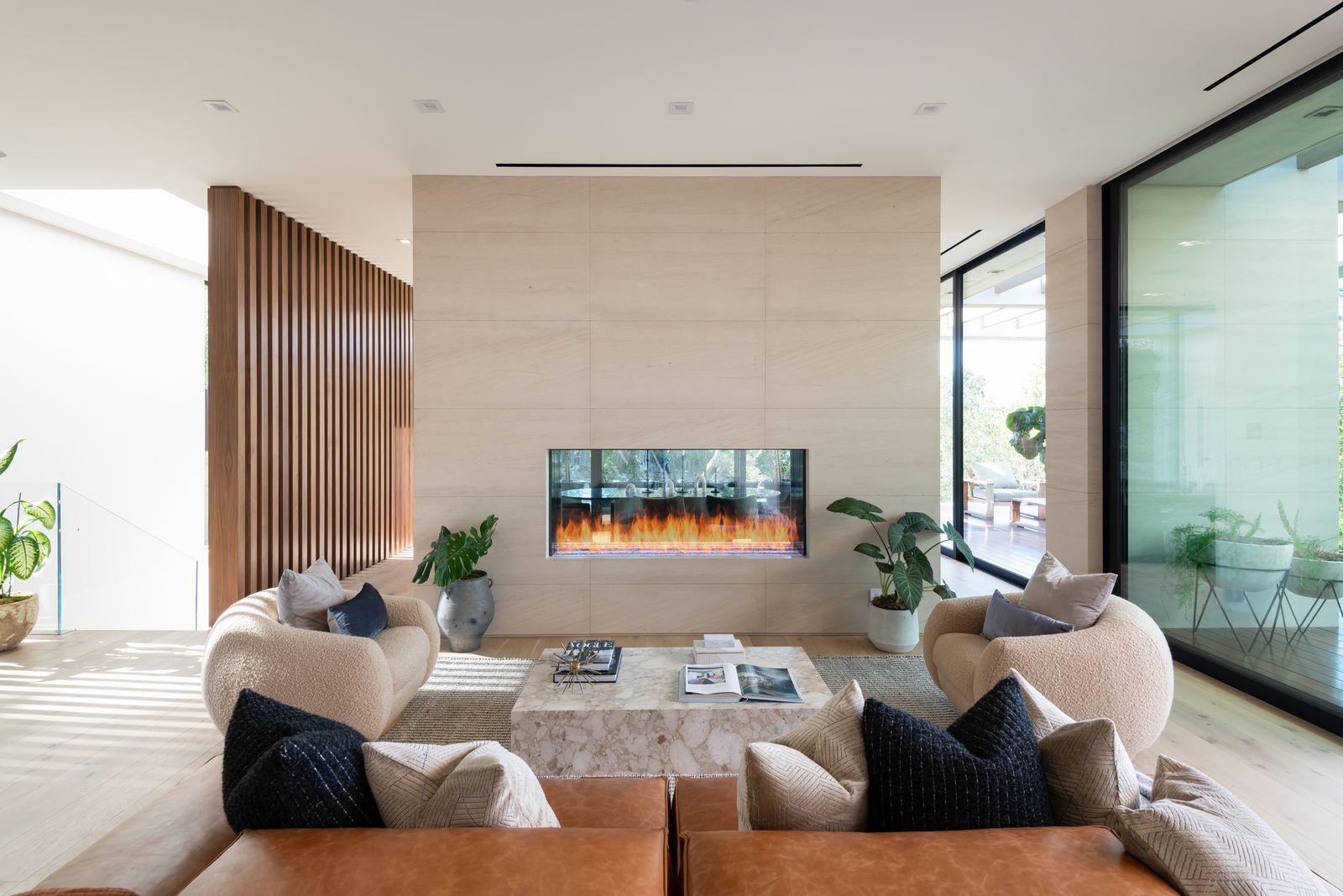 View of Photo 8 of 11 in Eco-Luxury in Studio City by Luxury Homes & Lifestyle ...