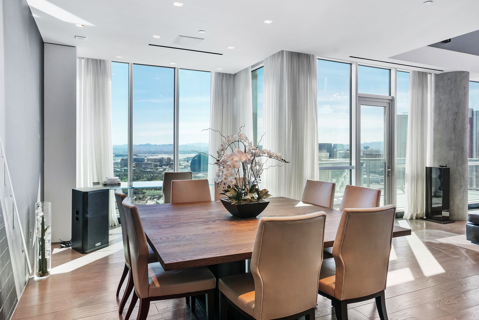 Luxury Penthouse Condos: Top U.S. Cities for Opulent Living