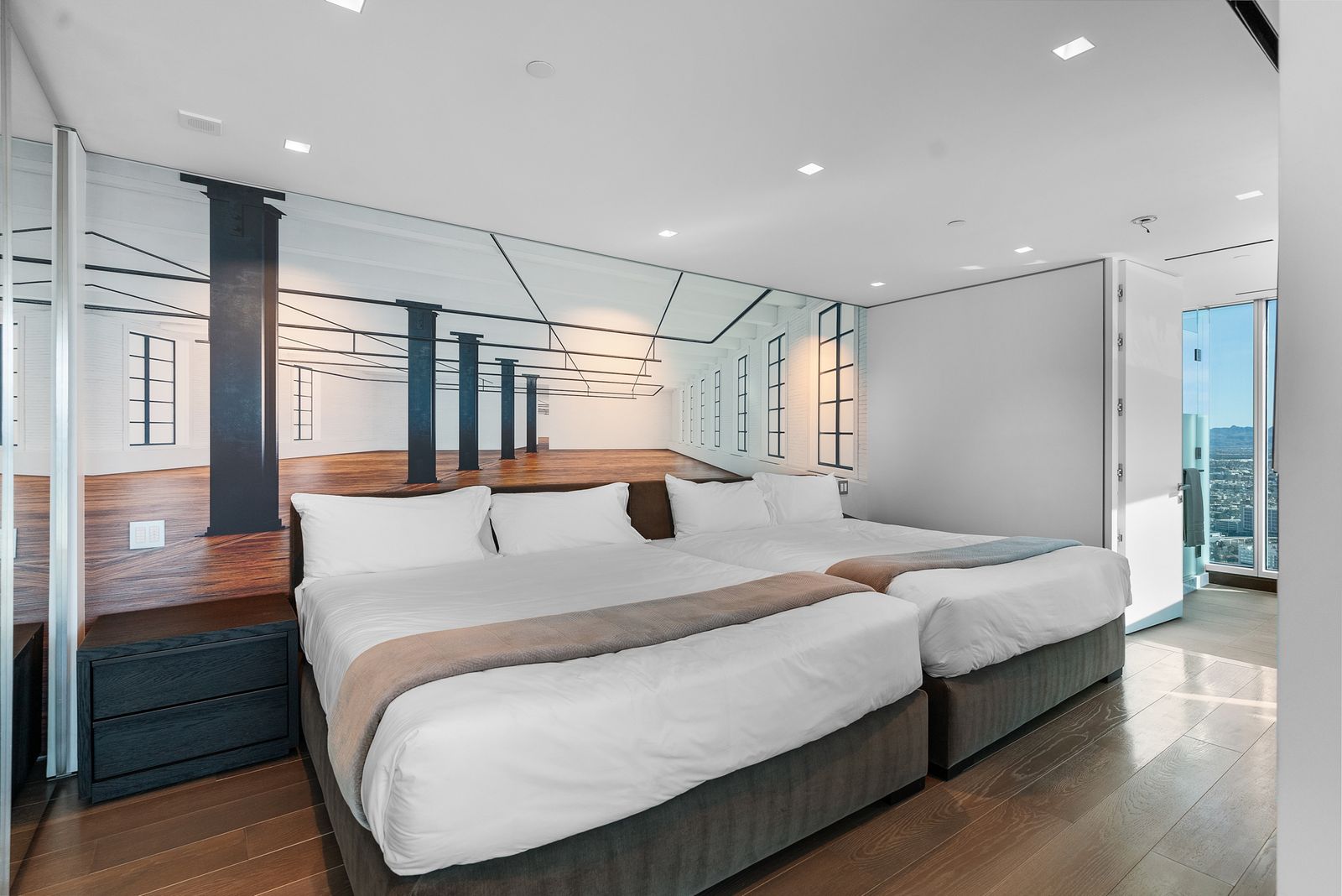 Picture of Photo 20 of 28 in Sky-High Luxury: Penthouse Living on the Las Vegas ...