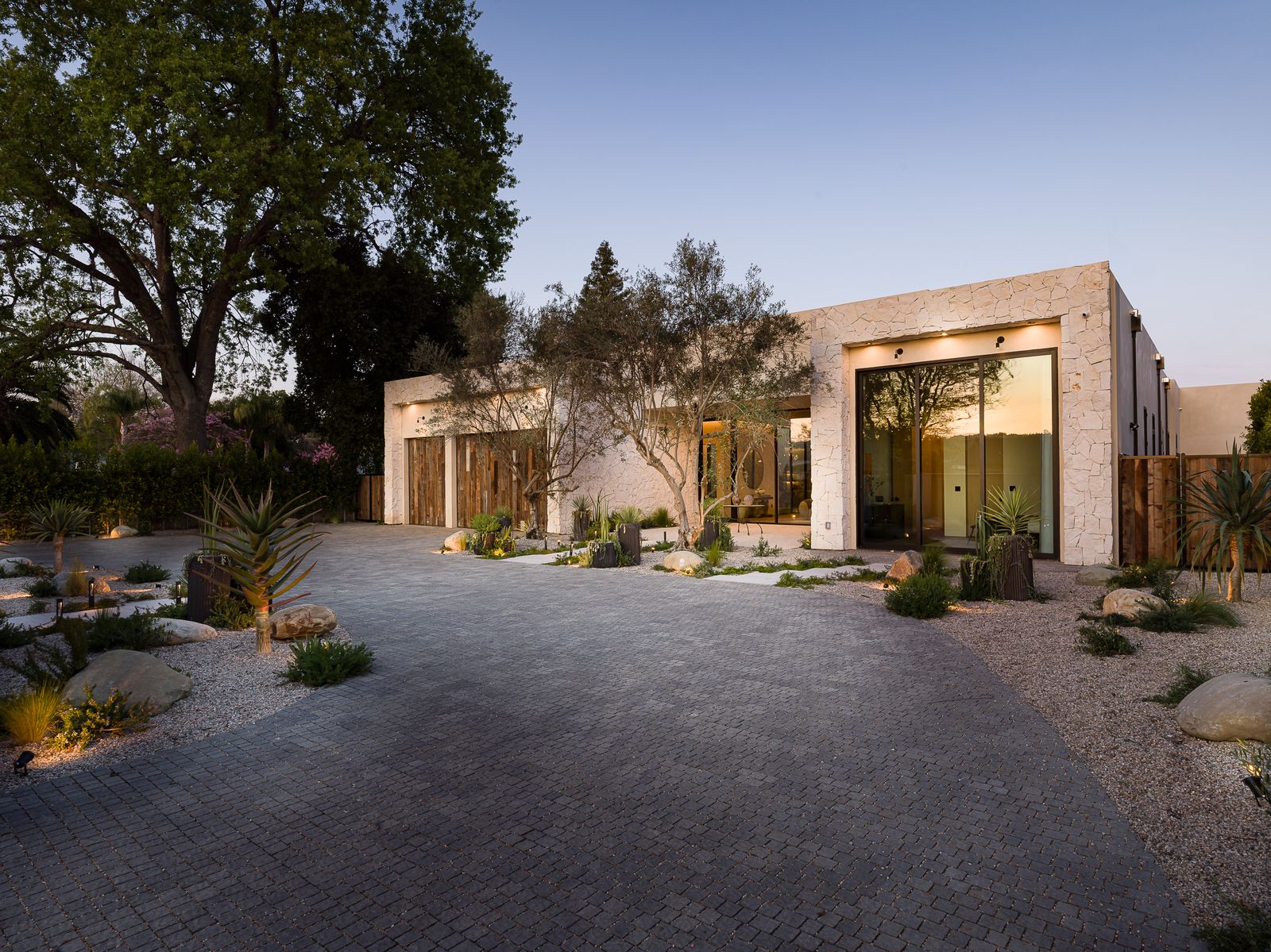 Beautiful view of Progressive Green Modernism Projects Building Luxury Homes