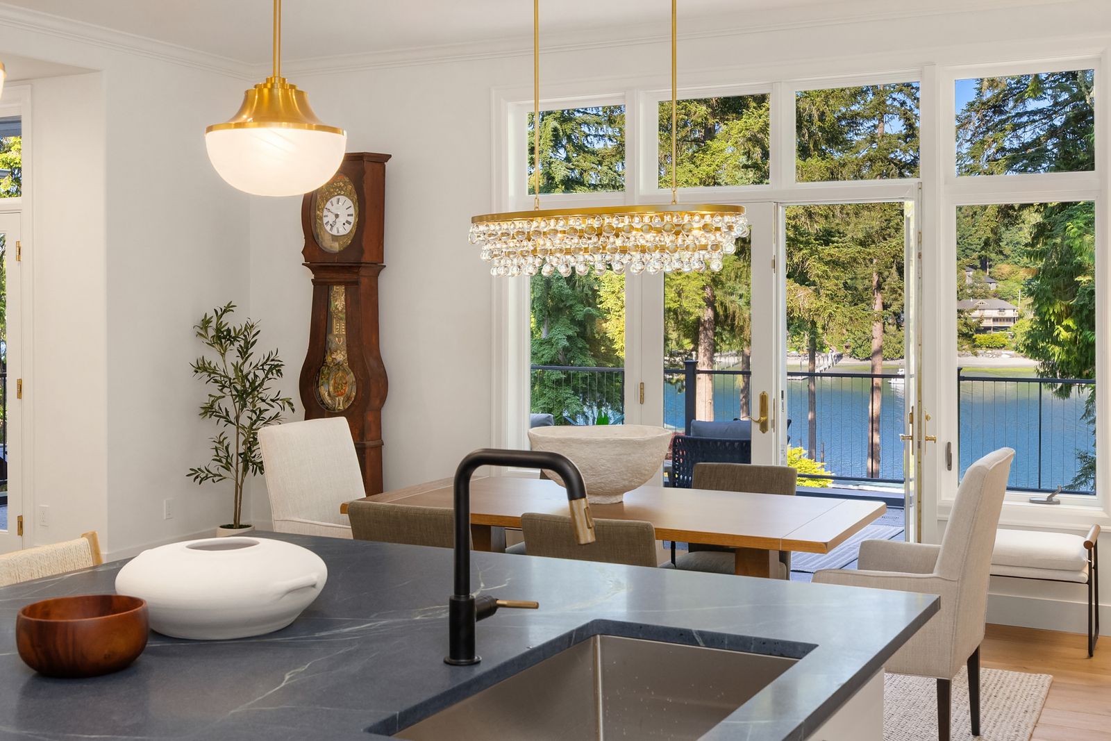 Photo 20 of 27 in Modern Lines, Timeless Setting: A Bainbridge Bayfront ...