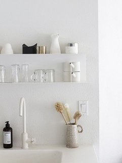 10 Effective Tips For Making the Most Out of Small Space Interiors - Photo 1 of 10 - Keep the things you love and get rid of the rest. 