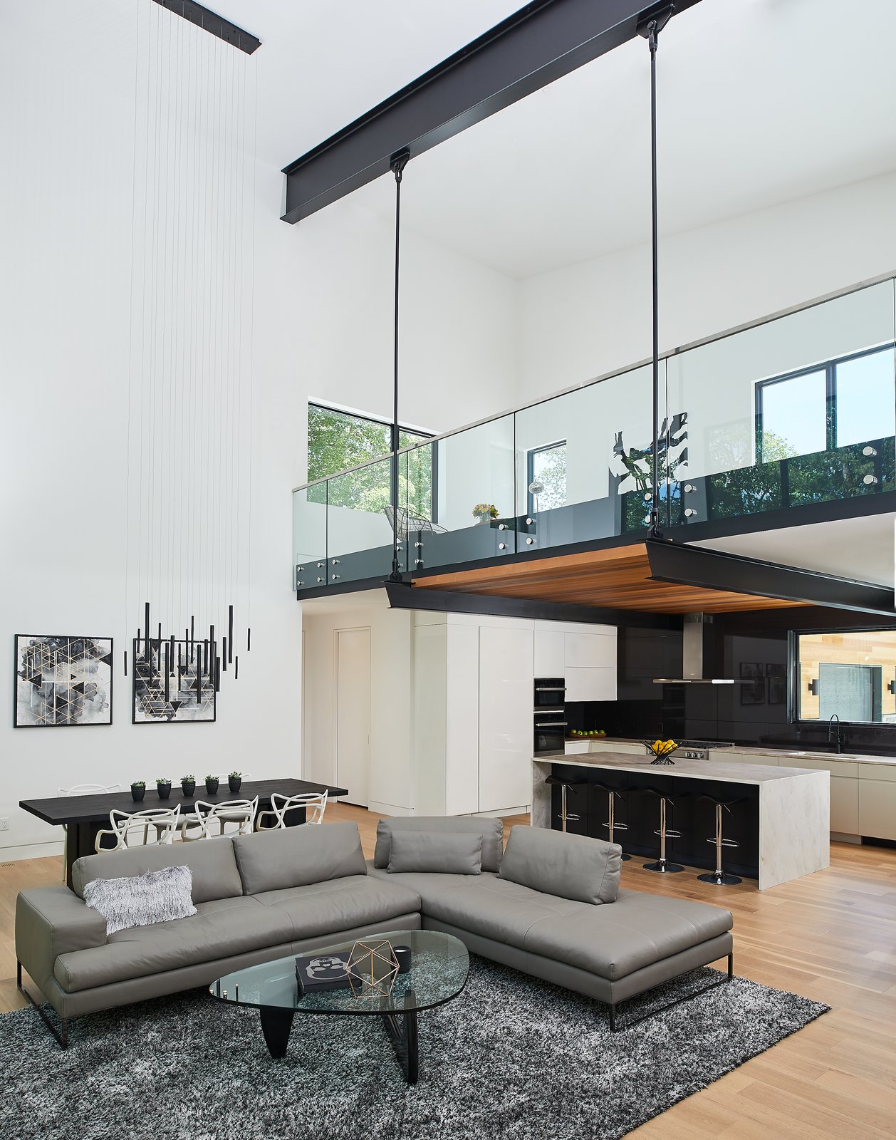 Photo 4 of 5 in Top 5 Homes of the Week With Luminous Living Rooms from