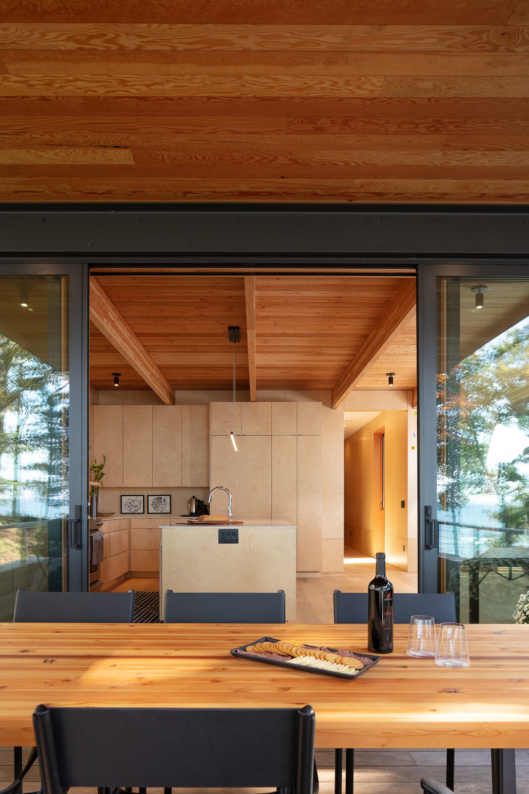 Photo 16 of 23 in Rosy Mound Retreat by Lucid Architecture - Dwell