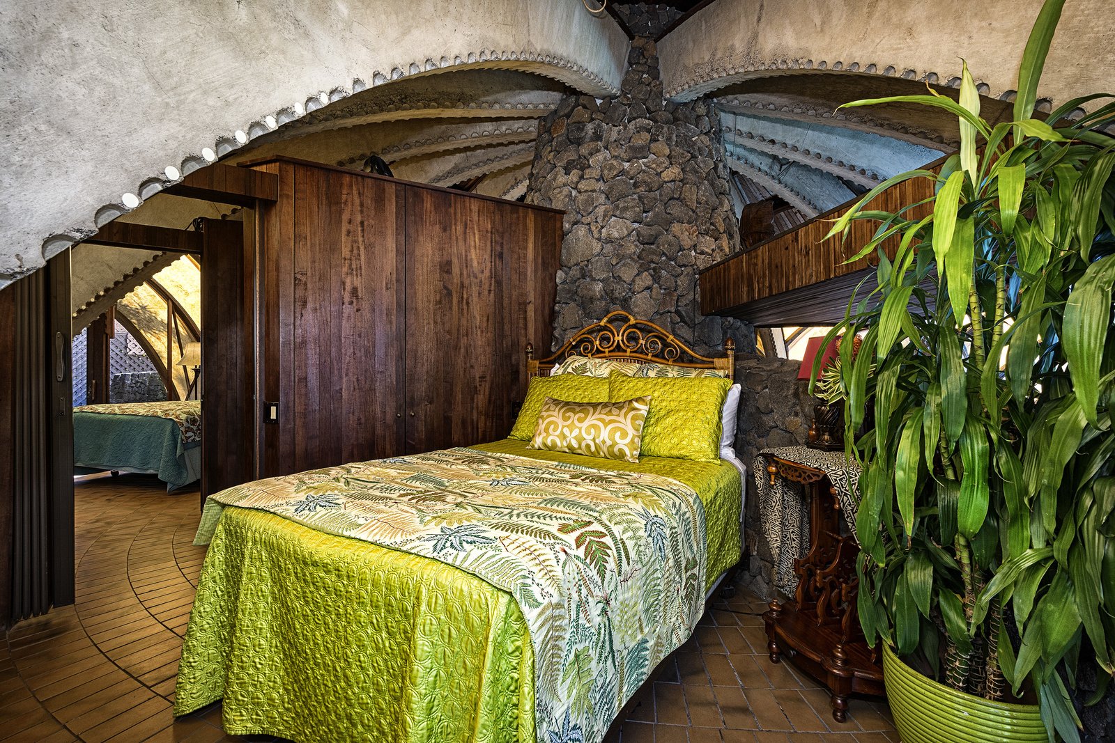 Photo 8 of 15 in The Onion House by Jonathan Brooke Dwell