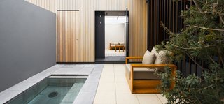 This Modern Tasmanian Resort Reflects the Natural Forms Surrounding It - Photo 4 of 9 -