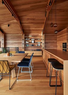 A Great Ocean Road Shack With a View Gets a Sustainable Update - Photo 10 of 11 -