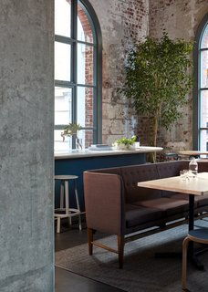 An Old Power Station in Melbourne is Transformed Into A Modern Tiered Restaurant - Photo 5 of 9 -