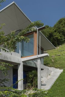 Take a Trip to This Photographer-Designed Concrete Home in Thailand - Photo 10 of 10 -