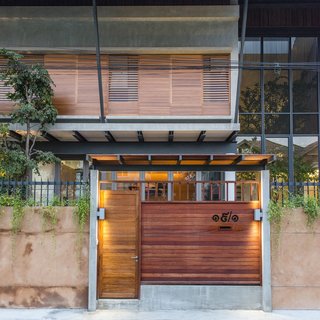 Cool, Asian Courtyard Home With A Brutalist Core - Photo 3 of 10 -