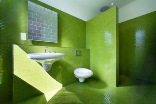 Bright Bauhaus Colors Fill This Brick Edwardian House in London - Photo 7 of 12 -