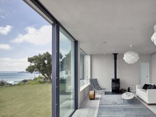 An Architect's Big “Little Cottage” That You Can Rent on the South Coast of Cornwall - Photo 2 of 10 -