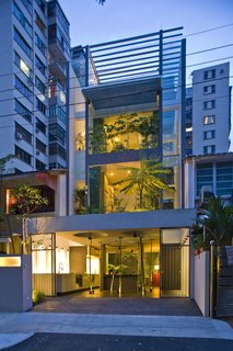This Modern Home in Singapore Is a Living Urban Jungle - Photo 1 of 12 -