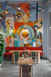 5 Interesting and Surprising Asian Eateries Around the World - Photo 3 of 11 -