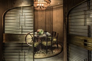 5 Interesting and Surprising Asian Eateries Around the World - Photo 11 of 11 -