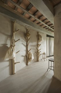 A Tree-Filled Spa That Brings Warm Modernism to a 900-Year-Old Tuscan Village - Photo 7 of 8 -
