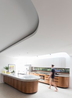 A Heritage Art Deco House in Australia Gets a Modern Update - Photo 8 of 11 -