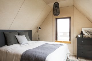 Get in Touch With Iceland's Rugged Landscape While Staying at This Modern Coastal Barn - Photo 5 of 11 -