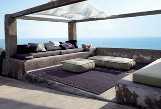7 Tips For Creating Your Own Home Meditation Zone - Photo 1 of 7 -