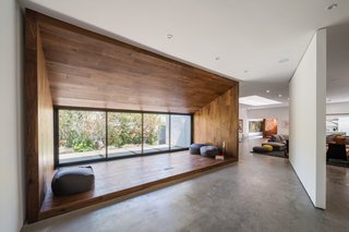 7 Tips For Creating Your Own Home Meditation Zone - Photo 3 of 7 -
