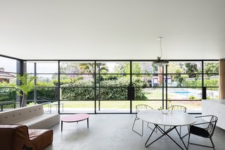 This 1930s Bungalow in Sydney Was Preserved in the Front and Updated in the Back - Photo 12 of 12 -