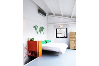 You Can Rent This Small Sicilian Apartment For $94 a Night - Photo 7 of 8 -