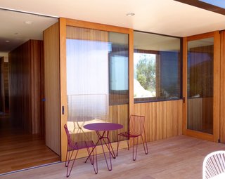 Take Your Next Vacation in a Midcentury Home in the Santa Monica Mountains - Photo 4 of 12 -