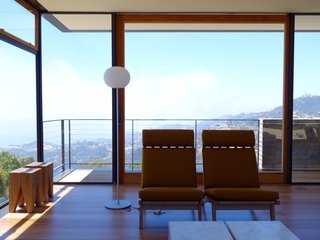Take Your Next Vacation in a Midcentury Home in the Santa Monica Mountains - Photo 6 of 12 -