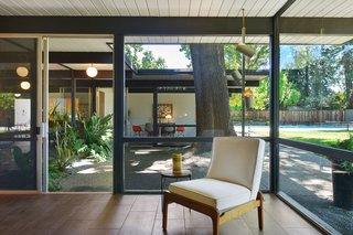 An Enormous Bay Area Eichler Asks $1.45M - Photo 4 of 14 -