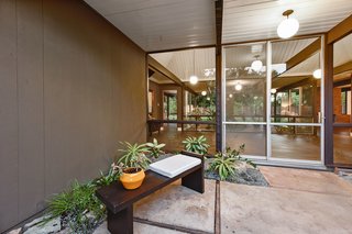 An Enormous Bay Area Eichler Asks $1.45M - Photo 2 of 14 -