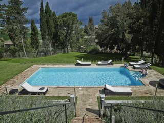 Stay in a Modern, Industrial Home That’s Hidden Inside a Traditional Tuscan Villa - Photo 2 of 10 -