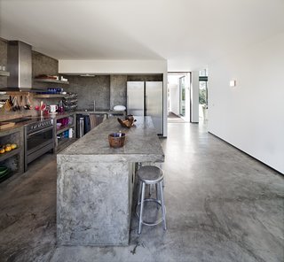 Escape to a Light-Filled, Beach-Meets-Forest Retreat in Portugal - Photo 12 of 14 -
