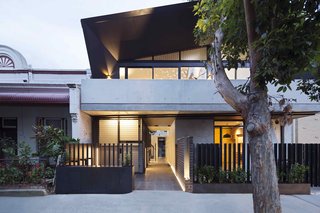 What Looks Like a Single Dwelling in Melbourne Actually Holds Six Walk-Up Apartments - Photo 1 of 14 -