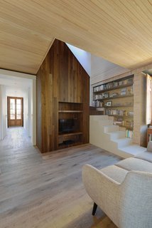 An Architect Renovates His 1920s Home in Portugal, While Preserving the Exterior Shell - Photo 12 of 15 -