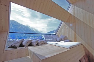 Stay in a Tiny Shingled Cabin in Austria That Resembles a Bird-Like UFO - Photo 4 of 11 -