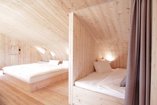 Stay in a Tiny Shingled Cabin in Austria That Resembles a Bird-Like UFO - Photo 7 of 11 -
