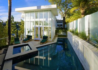 Actor Brendan Fraser’s Former Beverly Hills Home Is For Sale For $4.25 Million - Photo 10 of 12 -