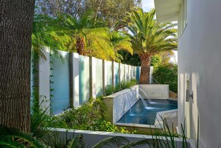 Actor Brendan Fraser’s Former Beverly Hills Home Is For Sale For $4.25 Million - Photo 11 of 12 -