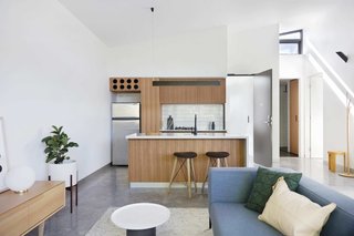 Referred to locally as "six-packs," these 1960s-style, suburban walk-up apartments in Richmond, Melbourne, were reinterpreted by MUSK Architecture Studio, who transformed them into versatile and space-efficient, one- and two-bedroom units. 