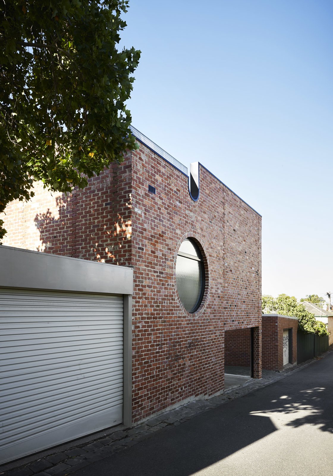 Photo 9 of 16 in A Creative Brick Extension That’s Designed to Adapt ...