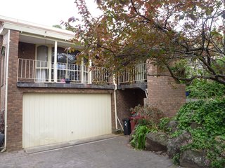 A Remodel Turns a Dark and Choppy House in Melbourne Into a Bright, Flexible Family Home - Photo 2 of 16 -