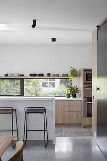 A Remodel Turns a Dark and Choppy House in Melbourne Into a Bright, Flexible Family Home - Photo 6 of 16 -